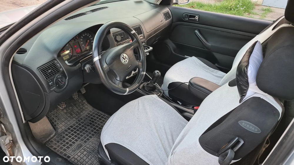Volkswagen Golf 1.4 Comfortline - 10