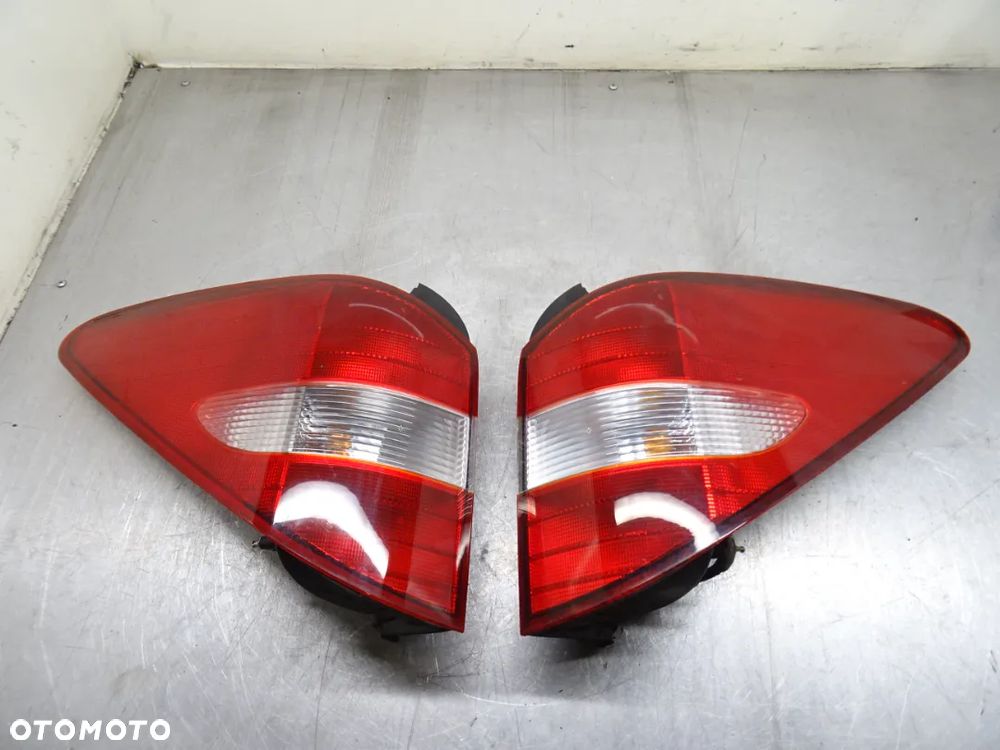 SSANGYONG RODIUS I 04-07 LAMPA PRAWY TYŁ TYLNA - 1