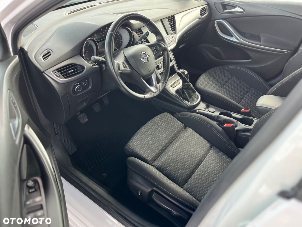 Opel Astra 1.6 CDTI Enjoy - 18