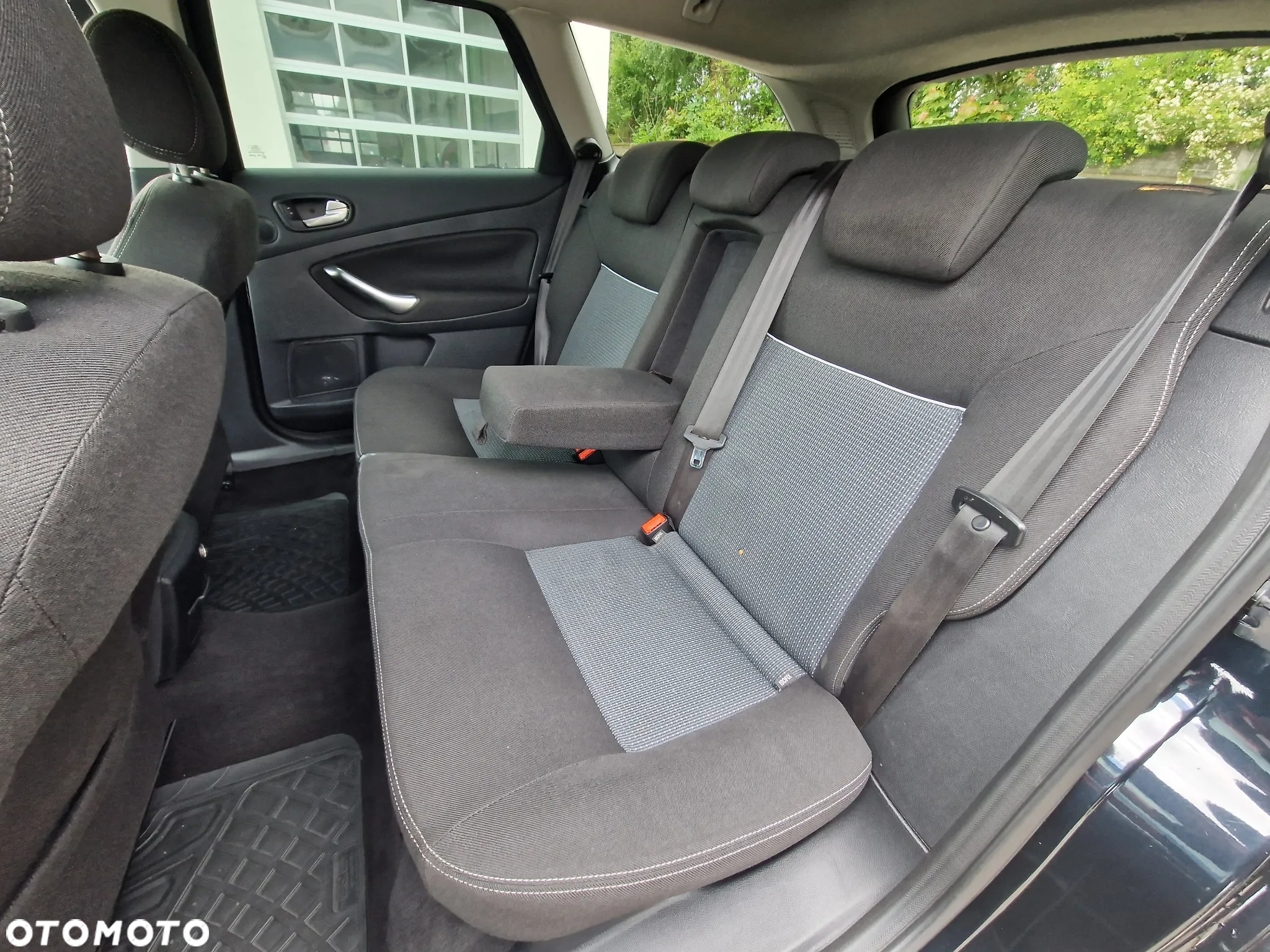 Ford Mondeo Turnier 2.0 TDCi Business Edition - 16