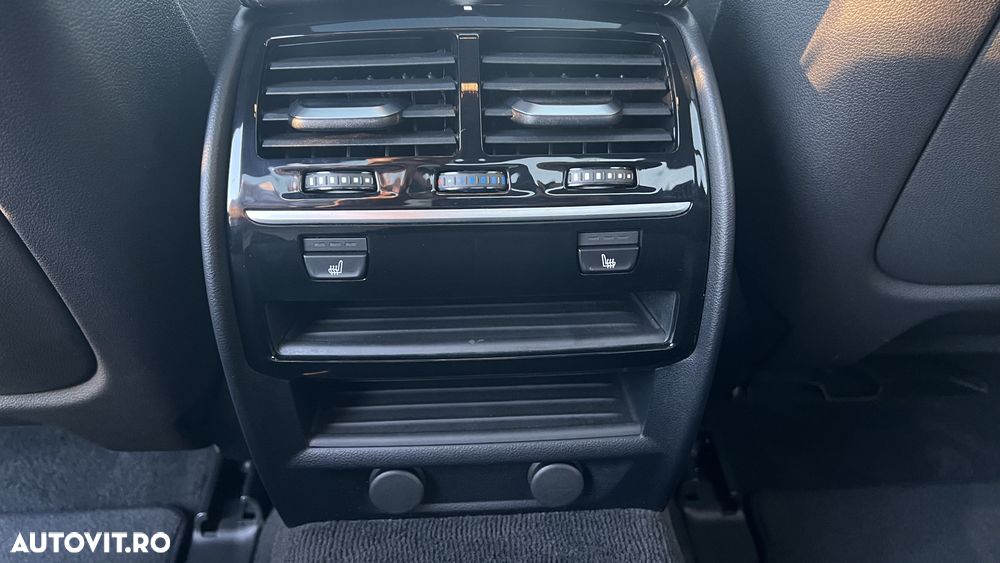 BMW 5 Series 2019 — imagine 11
