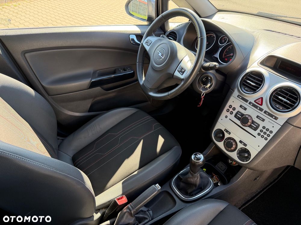 Opel Corsa 1.4 16V 150 Jahre - 31