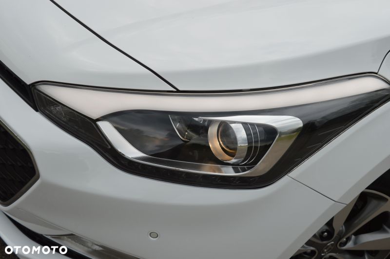 Hyundai i20 - 20