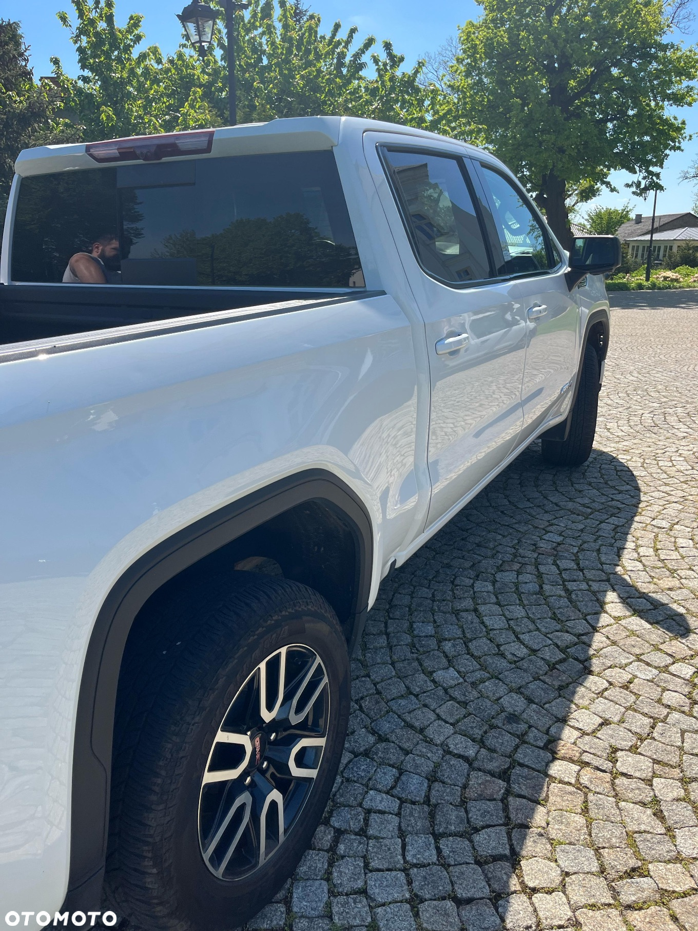 GMC Sierra - 32