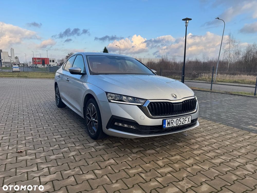 Skoda Octavia 1.5 TSI ACT Ambition - 4