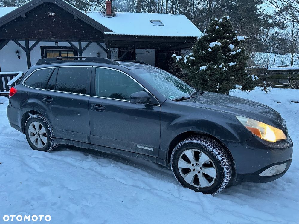 Subaru Outback - 1