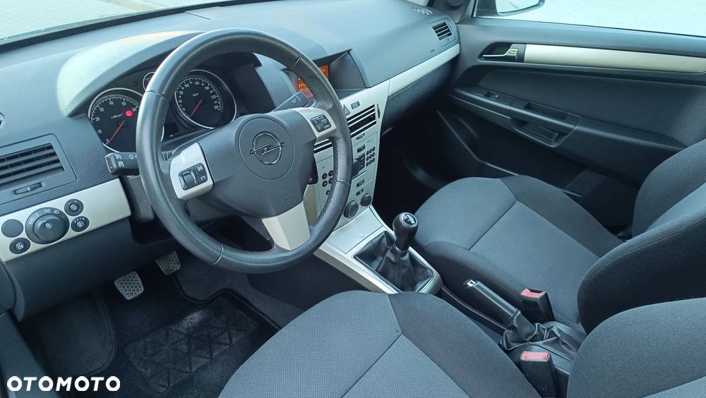 Opel Astra 1.4 Easytronic Innovation - 23