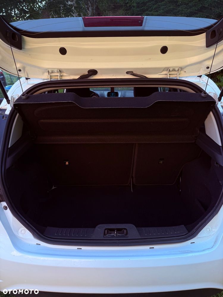 Ford Fiesta - 10