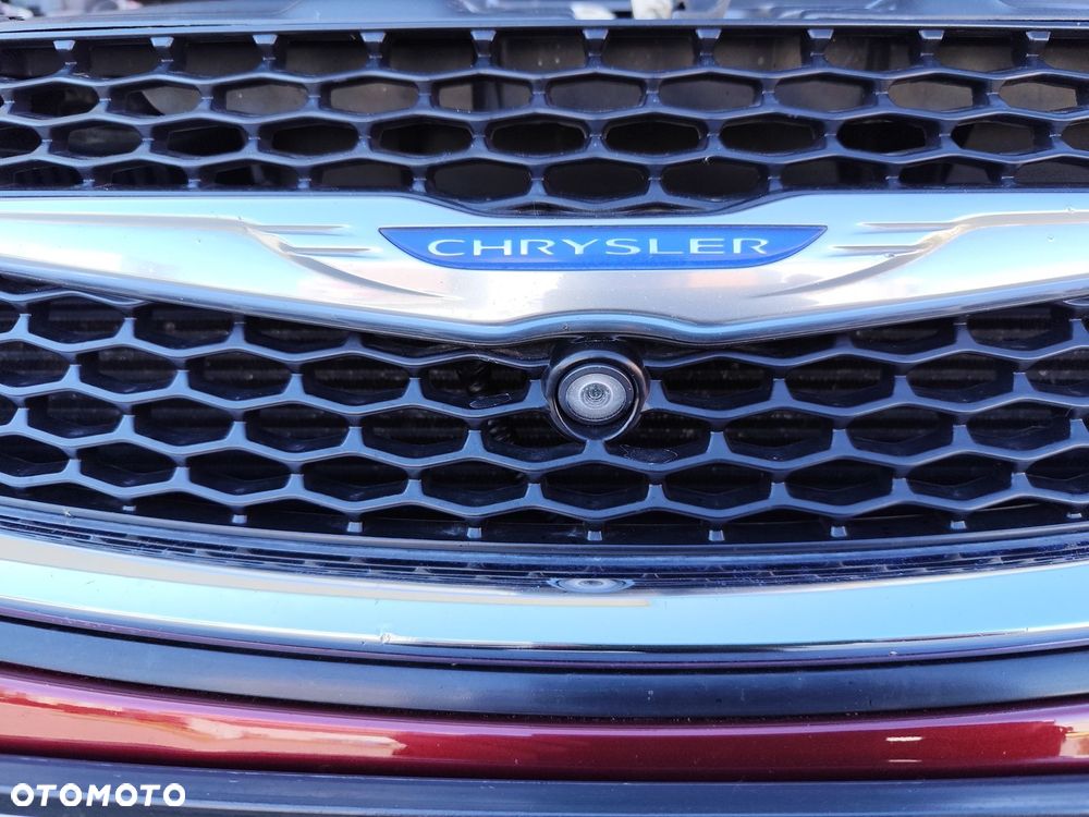 Chrysler Pacifica - 7