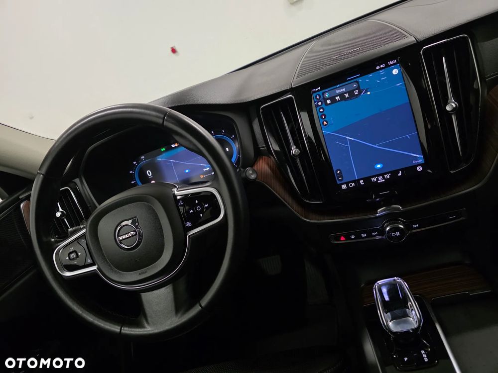 Volvo XC 60 B5 D AWD Geartronic Inscription - 8