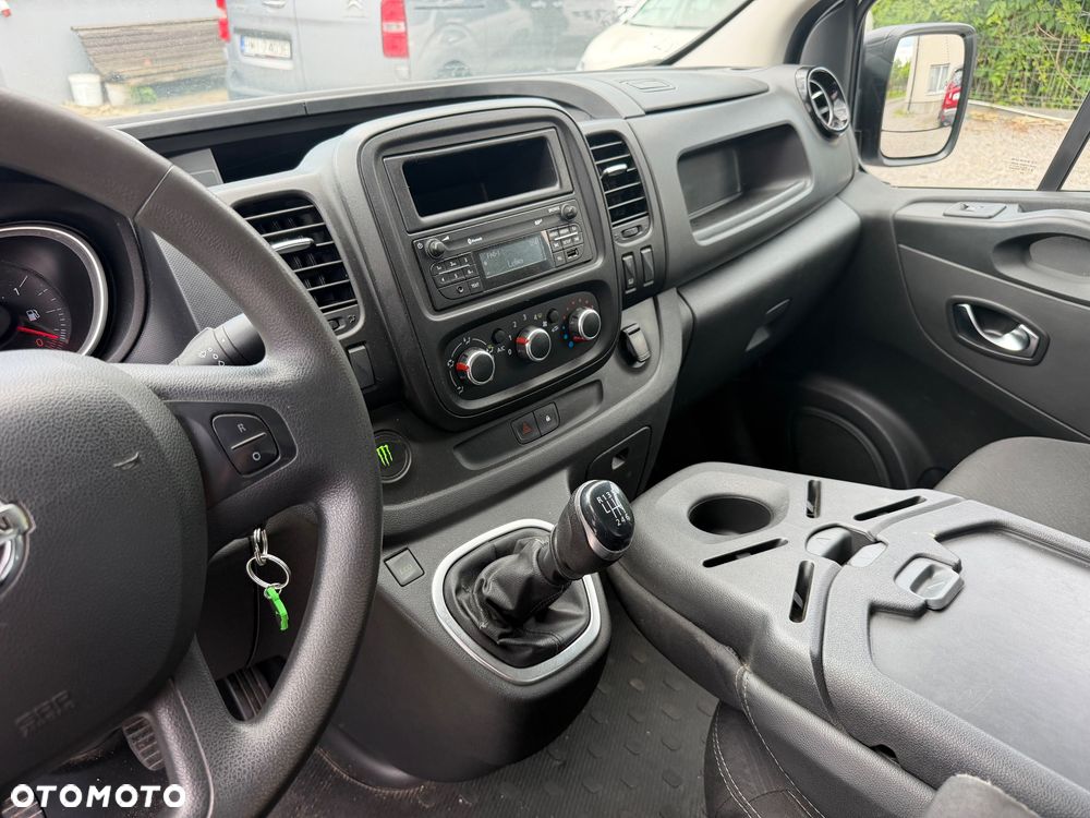 Nissan NV300 - 13