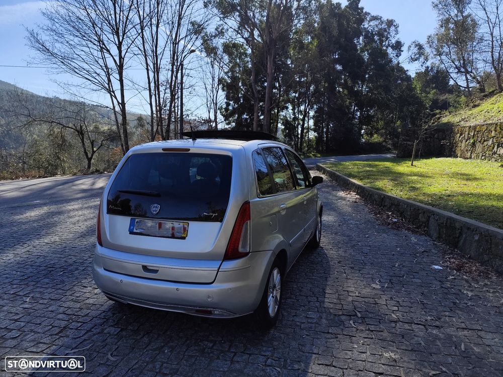 Lancia Musa 1.3 16V M-jet Oro Executive - 5