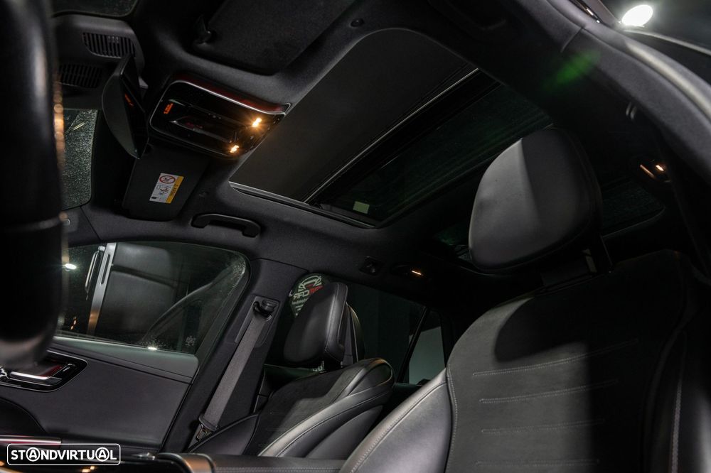 Mercedes-Benz C 300 e AMG Line - 24