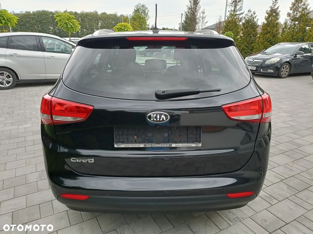 Kia Ceed - 9