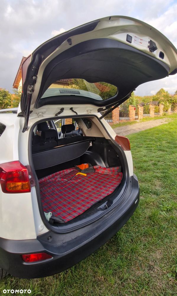 Toyota RAV4 - 23