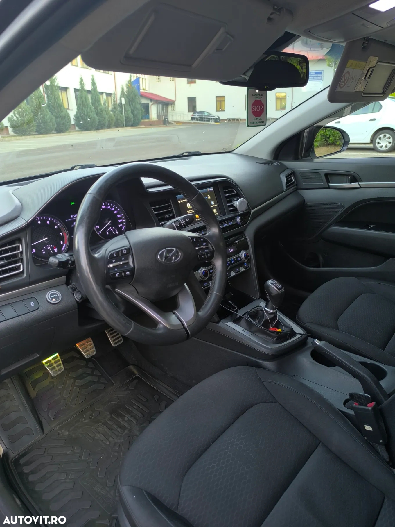 Hyundai Elantra 1.6 MPi Highway - 8