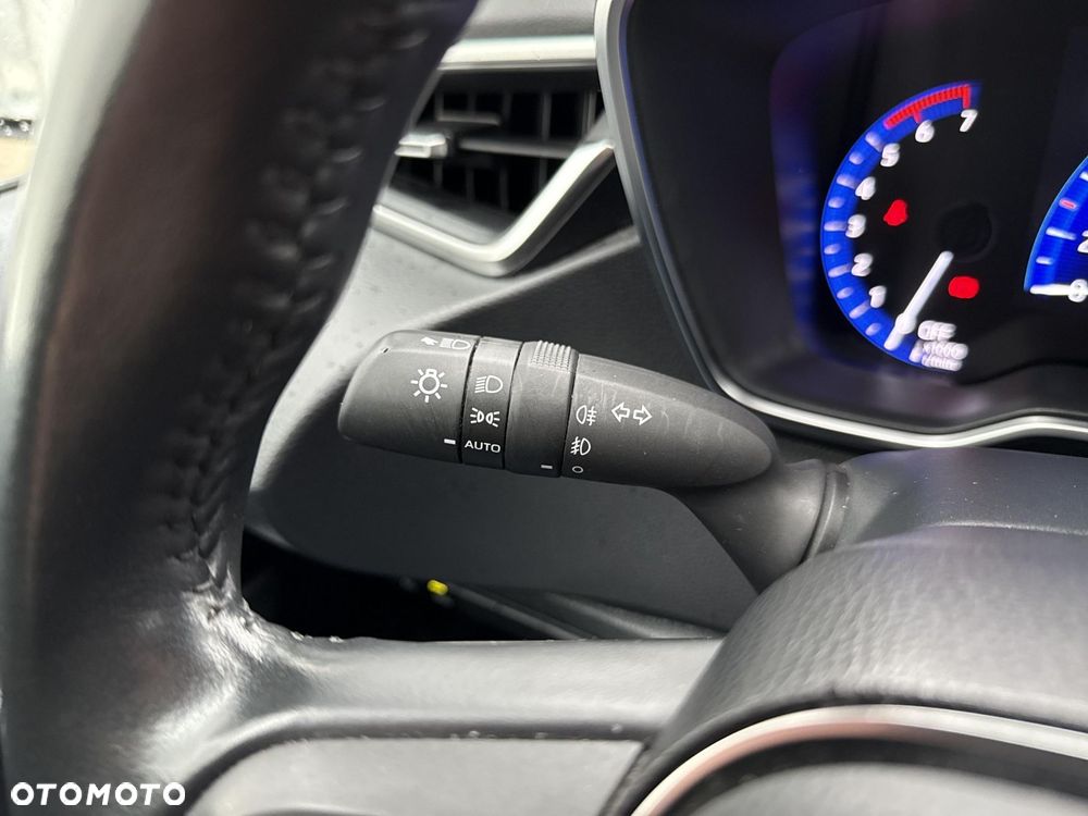 Toyota Corolla 1.8 Hybrid Comfort - 23