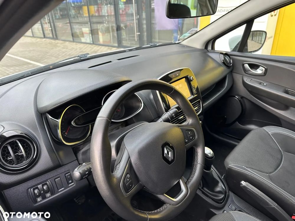 Renault Clio - 7
