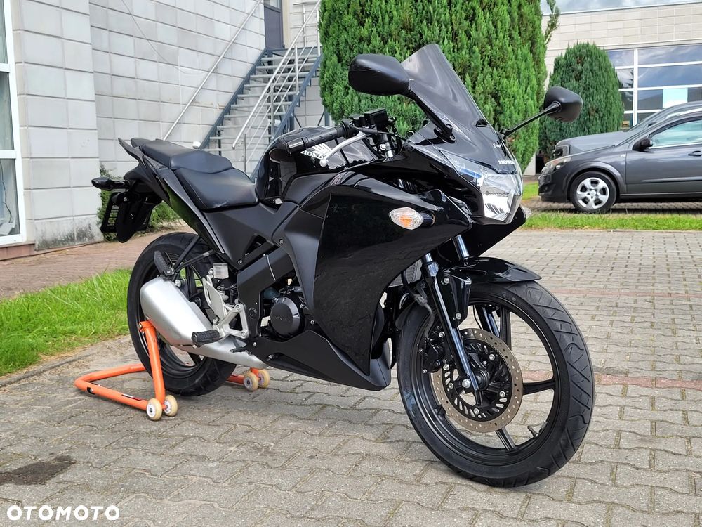 Honda CBR - 17