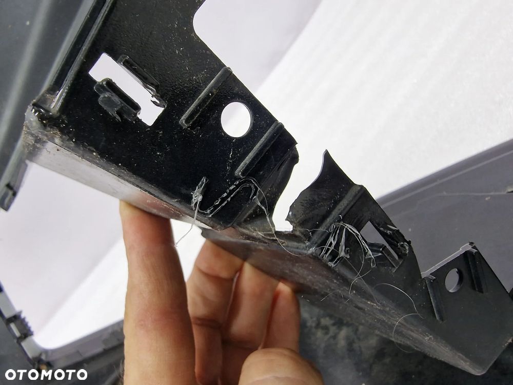 AUDI A4 B9 LIFT 8W0 19- ZDERZAK PRZEDNI PRZÓD OPCJA NA 6X PDC , ŁADNY , CZARNY METALIK , NR 8W0807437AH / 8W0807437AJ / 8W0807437AK / 8W0807437AL / 8W0807437AM / 8W0807437AN , NR AUKCJI NZ727 - 30