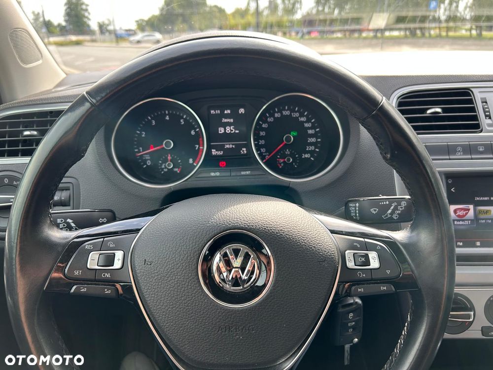 Volkswagen Polo 1.2 TSI Blue Motion Technology DSG Allstar - 17