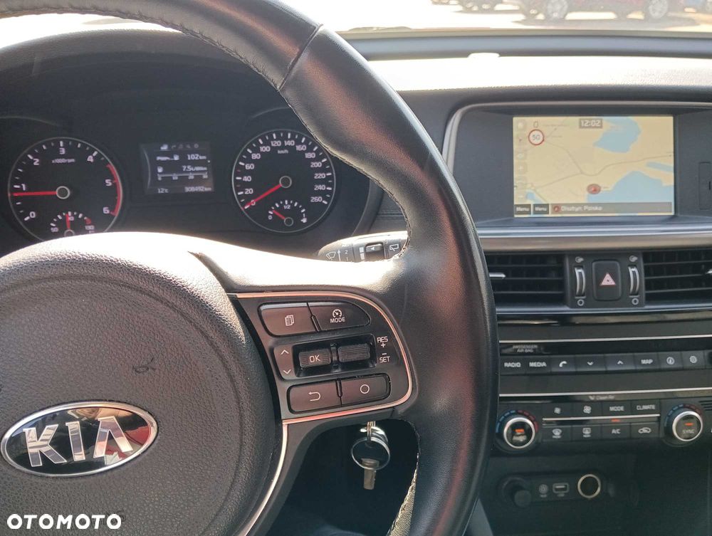 Kia Optima - 7