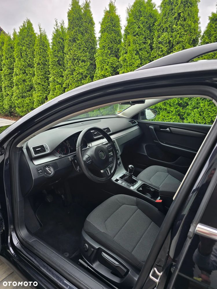 Volkswagen Passat - 6