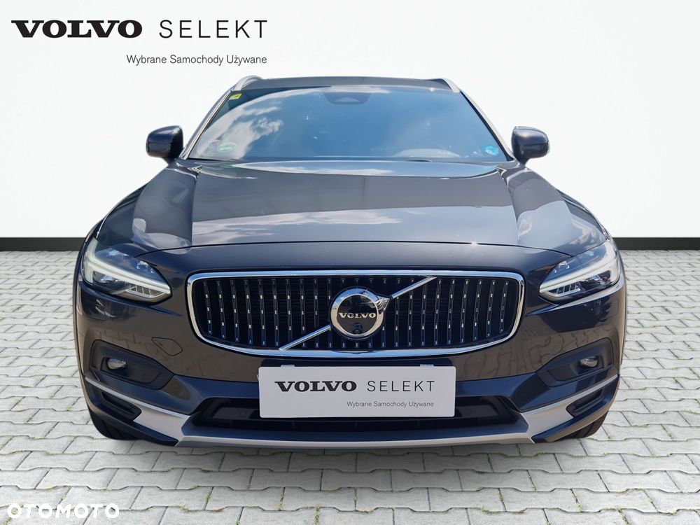 Volvo V90 Cross Country - 2