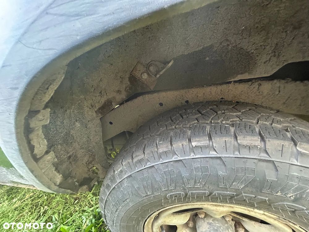 Nissan Terrano II 2.7 TDi Comfort - 6