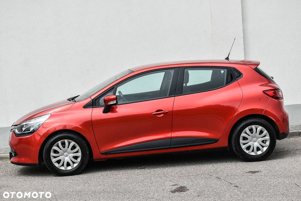Renault Clio 1.2 16V Limited EU6 - 16