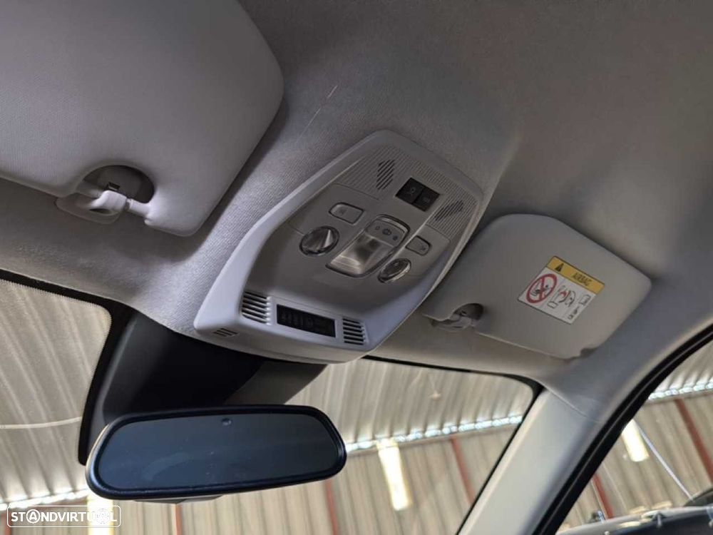 Citroën e-C3 44 kWh Autonomia Conforto Max - 19