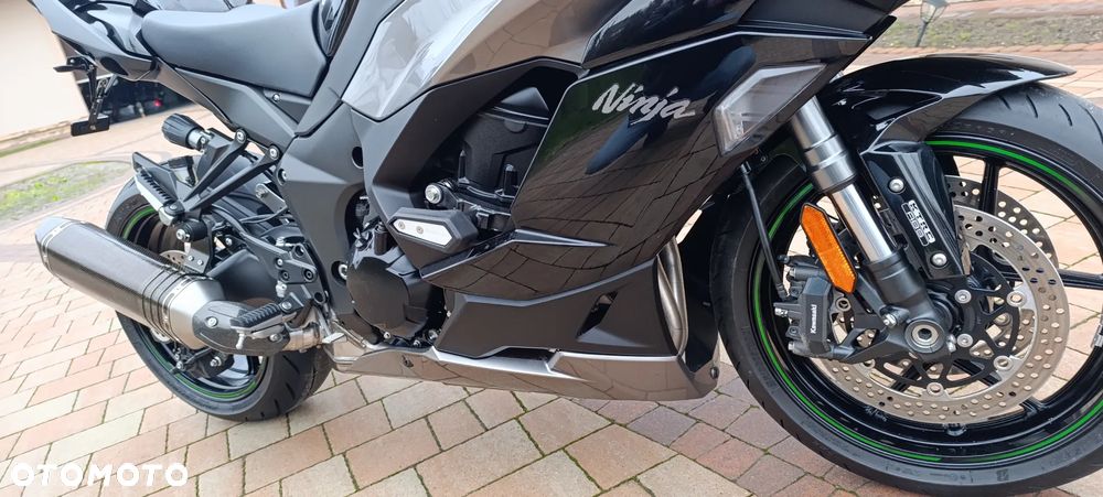 Kawasaki Ninja 1000 SX - 30