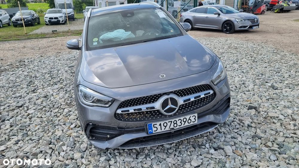 Mercedes-Benz GLA 220 d 4Matic 8G-DCT AMG Line - 6
