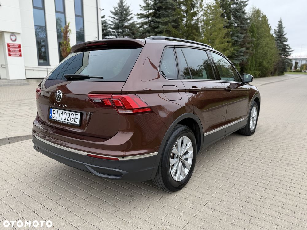 Volkswagen Tiguan - 6