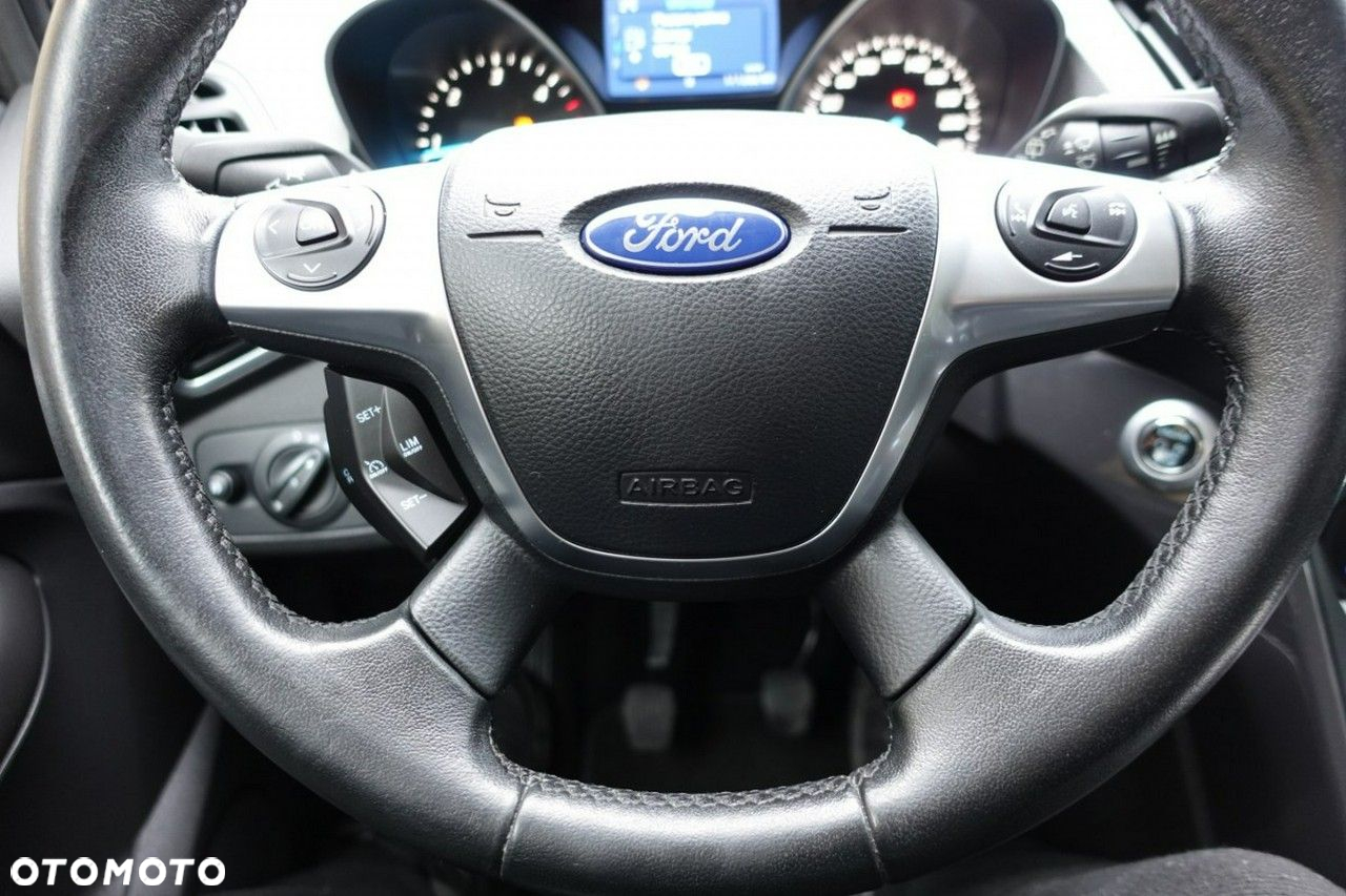 Ford Kuga - 16