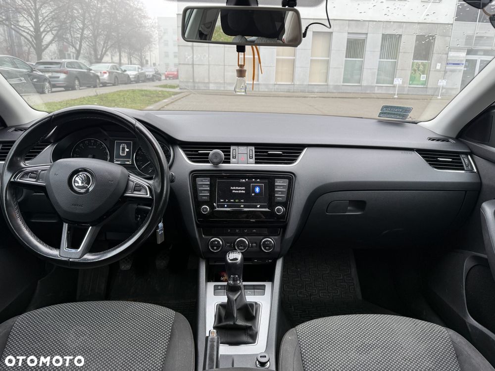 Skoda Octavia 1.6 TDI Ambition - 6