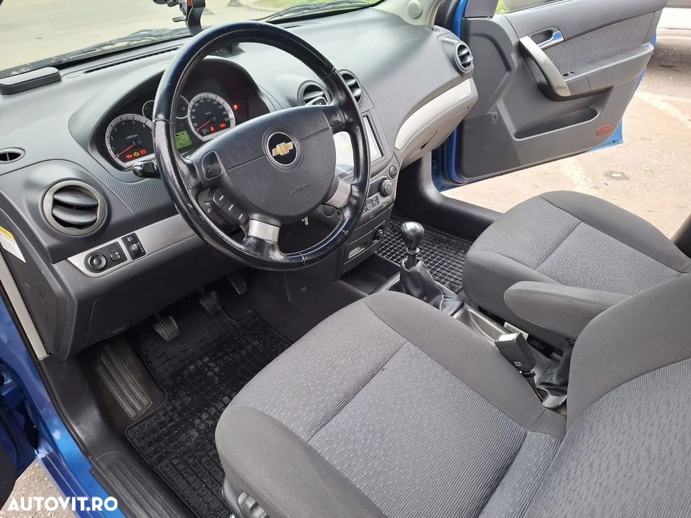 Chevrolet Aveo 1.4i Premium - 9
