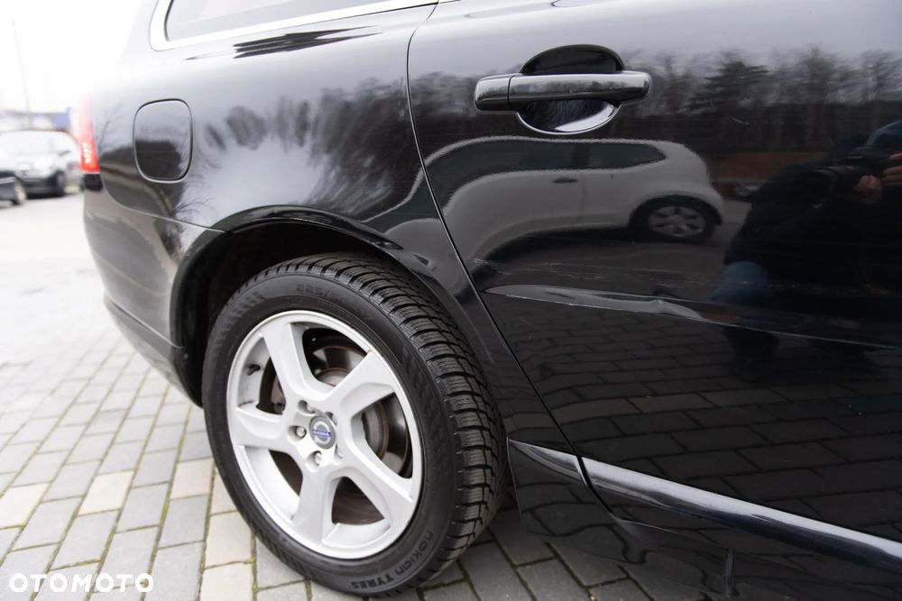 Volvo V70 D3 Summum - 9