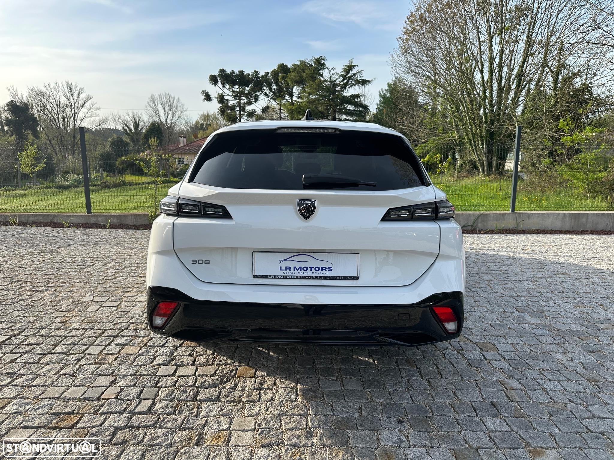 Peugeot 308 SW 1.5 BlueHDi Allure EAT8 - 4