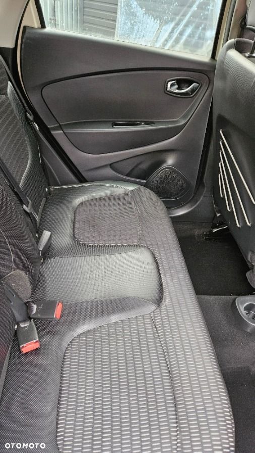 Renault Captur - 16