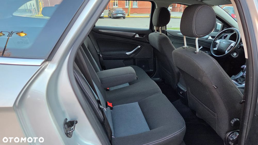 Ford Mondeo 2.0 TDCI Titanium - 17