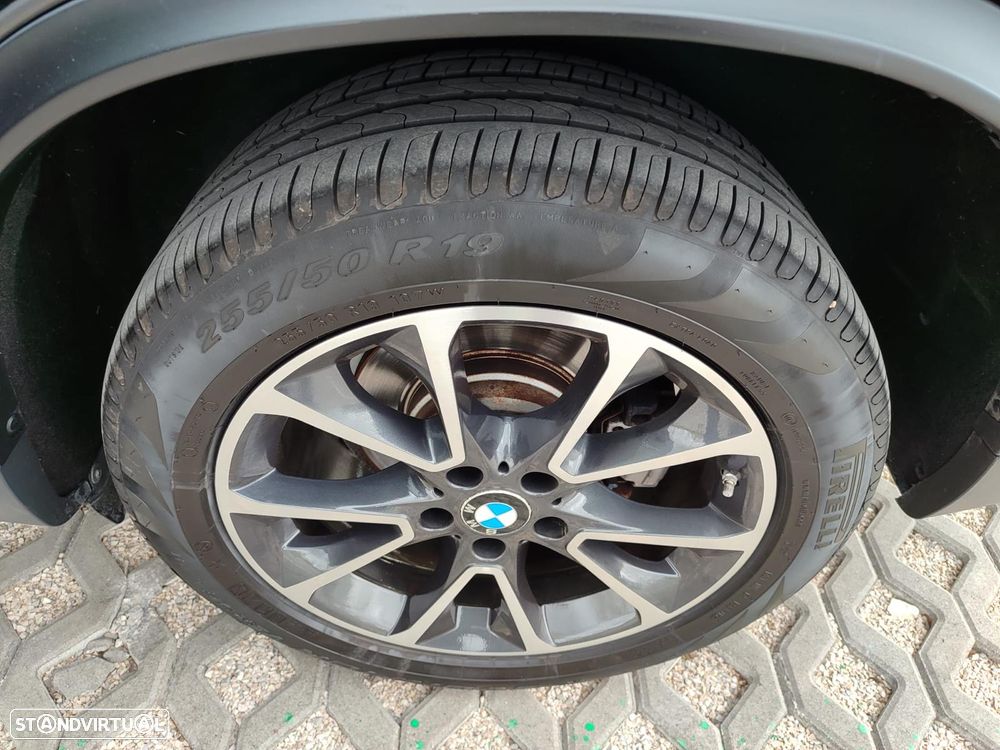 BMW X5 25 d sDrive Comfort 7L - 16