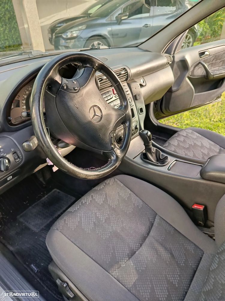 Mercedes-Benz C 220 CDi Avantgarde - 10