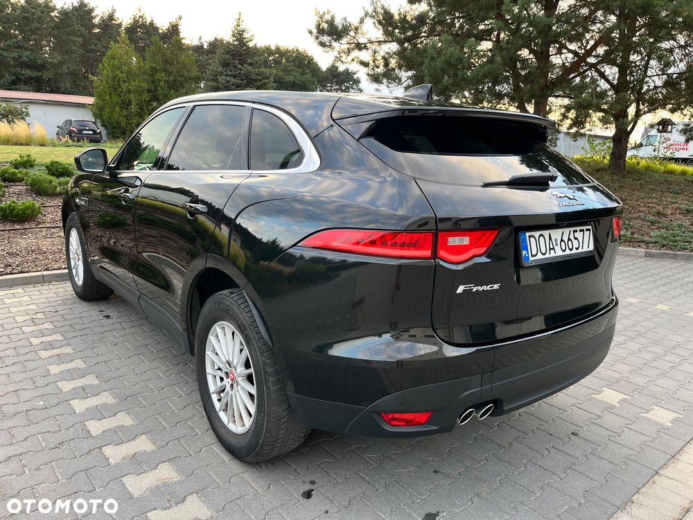 Jaguar F-Pace - 4