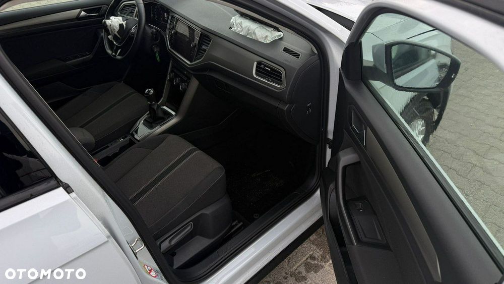 Volkswagen T-Roc - 12