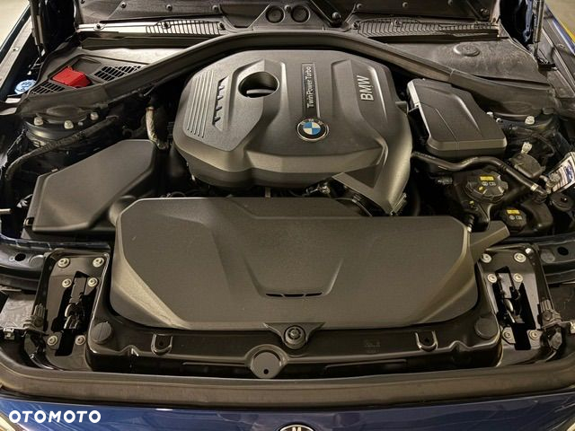 BMW Seria 1 125i GPF Sport Line Shadow - 11