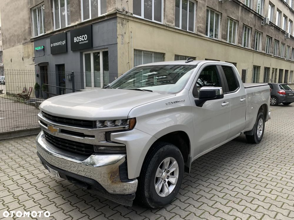 Chevrolet Silverado - 10