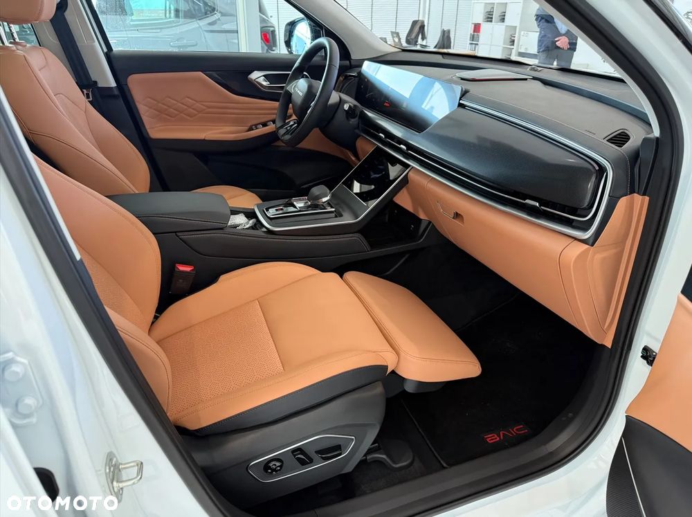 BAIC 7 1.5T Luxury Plus DCT - 14