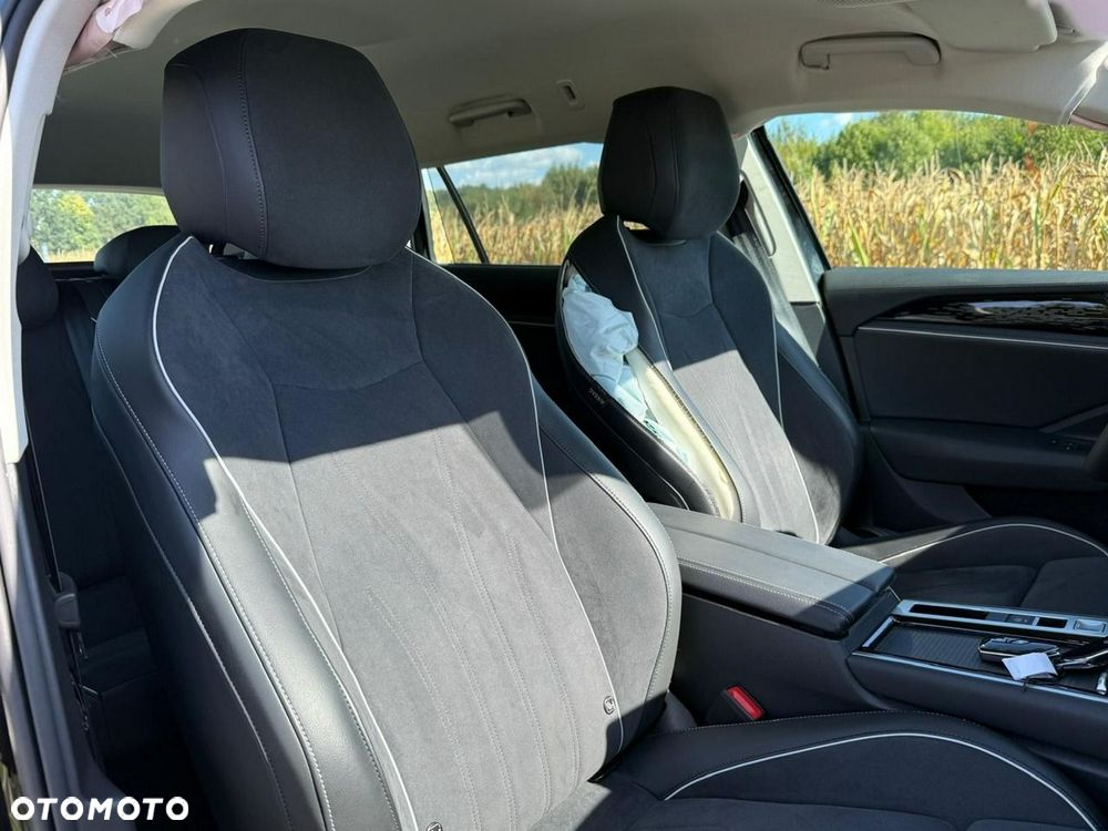 Volkswagen Passat - 26