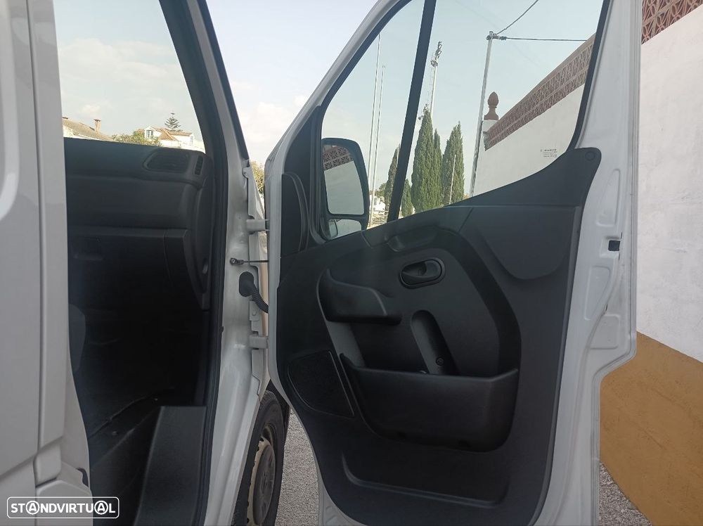 Renault Master III Fase III (R3U) 2.3 dCi L2H2 3.5T 5P (135cv) - 15